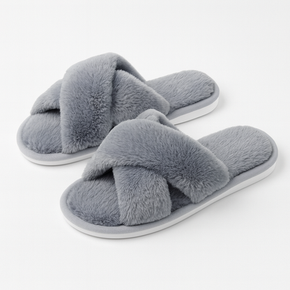 Komfortable Damen Hausschuhe aus Plüsch